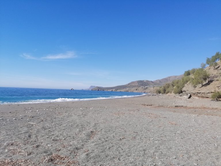 3 km long beach of Dyskos